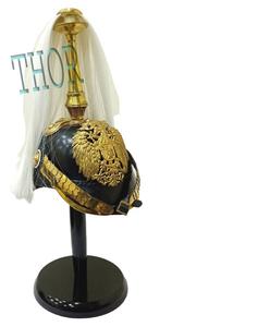 Casco de cuero alemán Pickelhaube medieval W penacho blanco con soporte de madera - Product Image 1