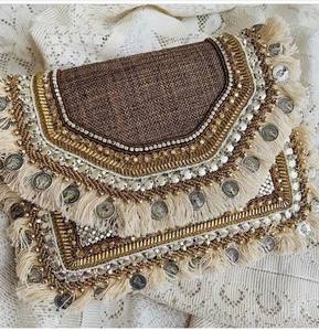 Bolso de Mano Clásico de Lujo Étnico Indio para Mujer con Decoración de Perlas, Tela de Algodón y Bordado Fino a Mano - Product Image 4