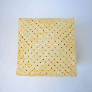 Caja de almacenamiento tejida de bambú tradicional antigua con tapa, cesta de comida con patrón artesanal Natural hecho a mano - Product Image 4