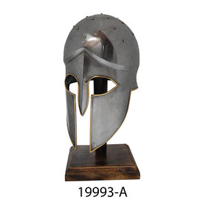 Casque pare-balles en fer King Iron, avec incrustation en laiton, casque à armure médiéval, polissage brillant, décoratif, accessoire de chevalier - Product Image 4