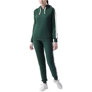 Conjunto Deportivo Corto de Invierno para Mujer, a la Moda, de Algodón Suave Premium, con Logotipo Personalizado en Color, Transpirable, Ligero, Ropa Deportiva al por Mayor - Product Image 1