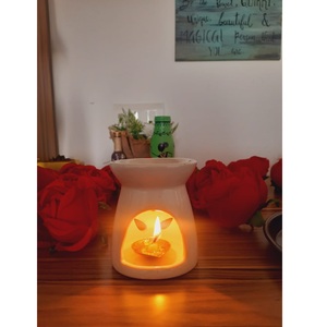 Diffuseur d'huile aromatique en céramique, design floral, pour maison, spa, hôtel, église bureau - Product Image 2