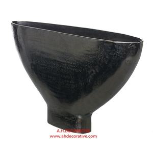 Florero de Metal de diseño único, jarrones de flores de diseño de color negro de tamaño estándar para el hogar y decoración de fiesta de boda, maceta de flores - Product Image 1