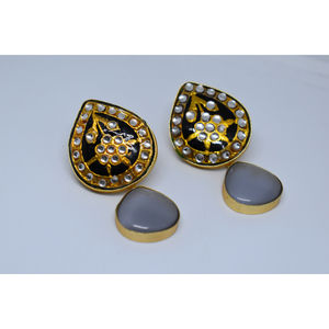 ต่างหูห่วงแบบติดหูประดับหินทองเหลืองเคลือบด้านสีทองมีนาการี ดีไซน์สวยงามทันสมัย เหมาะสำหรับงานปาร์ตี้ สำหรับเด็กผู้หญิงและสตรี - Product Image 2