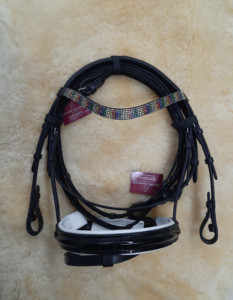 Brida de caballo de cuero multicolor de excelente calidad con banda para la nariz patentada y tocado acolchado blanco suave - Product Image 2