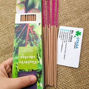 Bâtons d'encens aux huiles essentielles naturelles de haute qualité dans un coffret au design élégant - Product Image 1