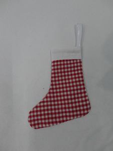 Ornements de Noël suspendus en feutre en forme de coeur rouge pour la décoration de fête - Product Image 2