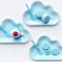 Wolkvormige wegwerp papieren borden voor Moederdag & Vaderdag feestdecoratie 19x12,5cm