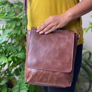 Sac à main en cuir pleine Grain, nouveau sac à bandoulière élégant fait à la main - Product Image 1