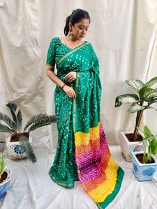 เสื้อส่าหรีผ้าไหมบันเดจแบบดั้งเดิมของอินเดีย พร้อมผ้าปาลูสวยงามหรูหราสำหรับสุภาพสตรี - ผู้ผลิตส่าหรีจากเมืองสุรัต ประเทศอินเดีย - Product Image 4