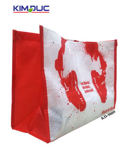 Sac de shopping écologique en PP recyclé non tissé avec impression en gravure, pliable, fabriqué au Vietnam pour une utilisation promotionnelle - Product Image 1