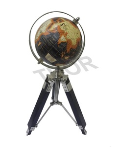 ลูกโลกสไตล์ย้อนยุคการเดินเรือพร้อมขาตั้งกล้องสามขาทำจากไม้แท้สำหรับตกแต่งสำนักงานสร้างแรงบันดาลใจจากภูมิศาสตร์ - Product Image 1