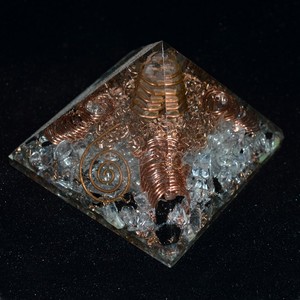 Best Value of Crystal Quartz Chips with Crystal Point Orgone Pyr : Crystal Quartz Chips with Crystal Point Orgone Pyr for Sale - Product Image 1