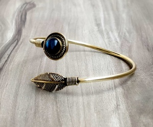 Bracelet manchette en laiton plaqué, Style bohémien, Labradorite, pierre plaqué, - Product Image 3