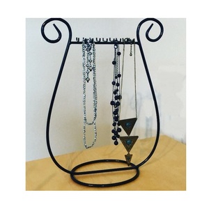 Soporte para pendientes de collar de Color negro de hierro con soporte de joyería decorativa de vajilla de la más alta calidad en la India - Product Image 1