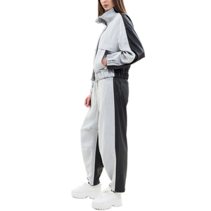 Conjunto de Pantalones Cortos y Camiseta Deportiva de Verano para Mujer, Estilo Urbano, a la Moda, Venta Caliente 2026, OEM - Product Image 3