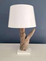 Lampe de table Art Déco moderne en bois flotté pour usage intérieur avec couleur personnalisée, édition anniversaire de la marque NINNET NATURAL