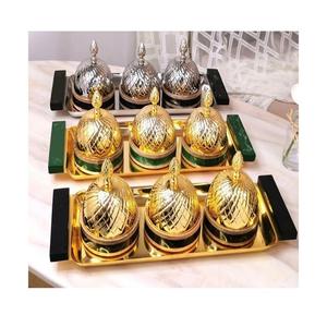 กล่องใส่ขนมขบเคี้ยวพร้อมถาดกลมทองเหลืองทำด้วยมือกล่องใส่ถั่วสีทองทุบดีไซน์ล่าสุด - Product Image 5