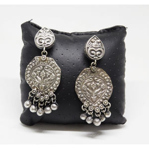 latest new arrival treanding handmade designer <b>silver</b> look alike hoop brass stud earings for women and girls - Product Image 1