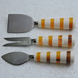 Moderne Style 4 Pièces Ensemble acier Inoxydable et Résine spirale forme Poignée Vaisselle couteau à fromage 3 Pièces ensemble - Product Image 3