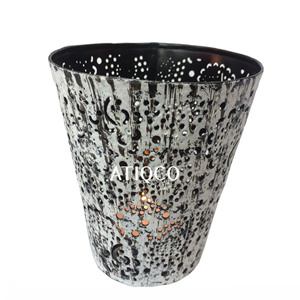 Bougeoir en fer noir et or de conception moderne indienne Derniers bougeoirs votifs pour décorations de fête - Product Image 5