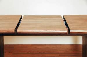 Mesa de Comedor Extensible Fame de Madera Maciza de Mindi con Acabado Natural, Mueble de Comedor de Madera Único para Hogar, Hotel, Restaurante - Product Image 3