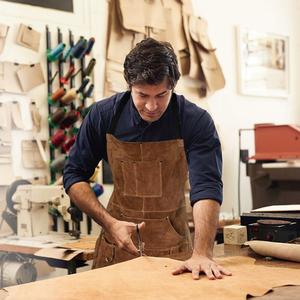 ถุงมืองานเชื่อมและผ้ากันเปื้อนหนังวัวสำหรับผู้ชายผู้หญิงถุงมือสำหรับใช้ในการก่อสร้างสำหรับอุตสาหกรรมบาร์บีคิวและงานเชื่อมใช้ได้ทั้งชายและหญิง - Product Image 3