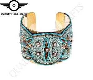 Fabriqué à la main En Métal Manchette Bracelet - Product Image 6