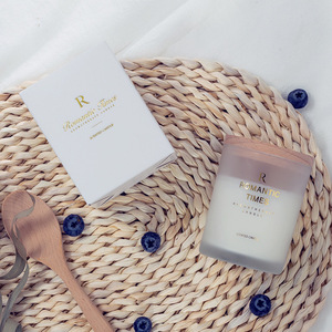 เทียนขวดแก้วฝาไม้เป็นมิตรกับสิ่งแวดล้อมถั่วเหลืองที่มีสีสันและขี้ผึ้งพาราฟินวัสดุการพิมพ์หน้าจอดิจิตอลและผ้าไหม - Product Image 2