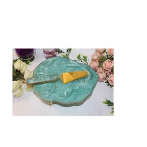 ขาตั้งเค้กเรซินพร้อมมีดโลหะและที่วางเค้กสีน้ำตาลทองสำหรับตกแต่งงานปาร์ตี้และที่บ้าน - Product Image 3