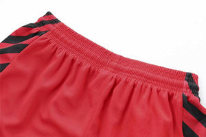 Uniformes de basket-ball respirants sur mesure, grandes tailles, avec impressions et logo personnalisés - Fabriqués au Pakistan - Product Image 4