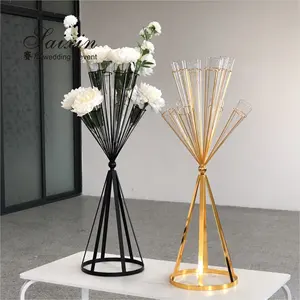 Saixin centrotavola per matrimoni chic di nuovo design all'ingrosso supporto per fiori in oro con vaso in vetro