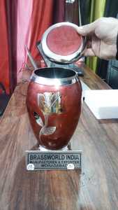 Urna Funeraria Plateada Brillante para Adultos, Estilo Americano, de Latón Rojo, de BRASSWORLD INDIA - Product Image 4