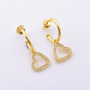 Bijoux fins pour femmes à la mode Zircon blanc Designer Pave 925 argent Sterling plaqué or 18 carats breloque coeur demi cerceau fêtes - Product Image 3