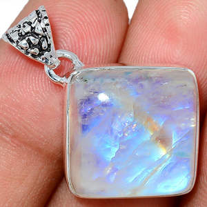 จี้มูนสโตนสีรุ้งคุณภาพสูง เงินแท้ 925 งานแฮนด์เมด เครื่องประดับเงินแท้ จี้เงินแท้ ขายส่ง เครื่องประดับสำหรับผู้หญิง - Product Image 1