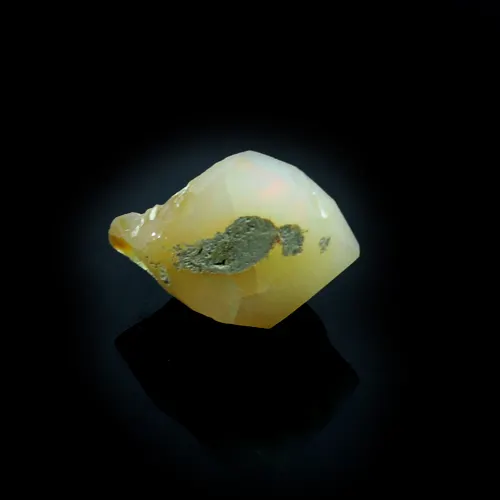 Rainbow Fire Ethiopian Opal Rough 20 × 17ミリメートル16.65 Cts Natural Color PlayまたはFire Genuine