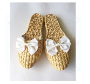 Pantofola di alghe di nuova moda con taglie e logo personalizzato da utilizzare per l'hotel di pantofole da donna di casa in stock dai mestieri di <span class=keywords><strong>paglia</strong></span> del Vietnam - Product Image 5