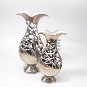 Jarrón decorativo de hierro y metal de diferentes tamaños y diseños Organización de almacenamiento de flores multicolor Jarrón de mesa y suelo hecho a mano - Product Image 5