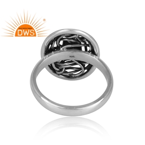 แหวนเงินแท้ชุบออกซิไดซ์ประดับด้วยพลอยเทอร์ควอยซ์ธรรมชาติจากแอริโซนา ดีไซน์ทันสมัยจากผู้ผลิตเครื่องประดับ - Product Image 4