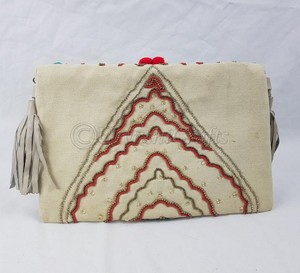 Banjara — sac à main brodé vintage, pochette ethnique indienne, Tribal, style Boho, pochette - Product Image 2