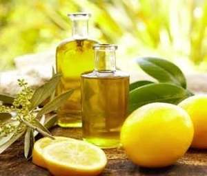 Hydrolat de citron pressé à froid avec infusion de pelures de citron, eau aromatique essentielle certifiée GMP - Product Image 2