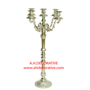 Candélabre en aluminium fini argent brillant pour la décoration d'éclairage Candélabre fait main nickelé pour la décoration de mariage - Product Image 1