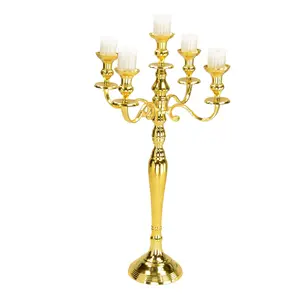 Altın cilalı mumluk lüks tasarım uzun mum ayağı düğün masa centerpiece 5 arms metal stand şamdan