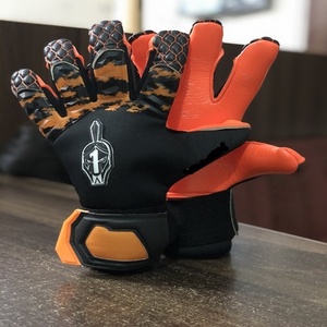 Gants de gardien de but professionnels en latex, fabricant de gants de gardien de but de football personnalisés dans un nouveau design sportif - Product Image 5