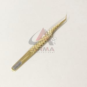 แหนบต่อขนตาสแตนเลสชุบทอง24K แยก45องศาคุณภาพสูงออกแบบโลโก้ได้ตามต้องการจำนวนมาก - Product Image 1