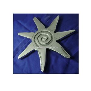 Nuevos y atractivos accesorios de mesa de salvamanteles de estrella decorativos modernos hechos de salvamanteles de plata de metal al precio más bajo - Product Image 1