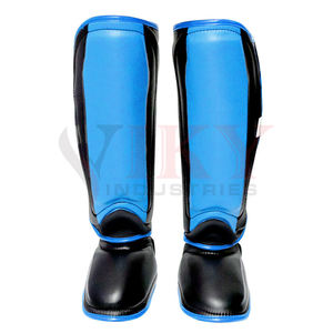 Protège-tibias personnalisables avec logo et couleur, différents styles et qualité supérieure, équipement de protection pour Muay Thai et boxe par Viky Industri - Product Image 3