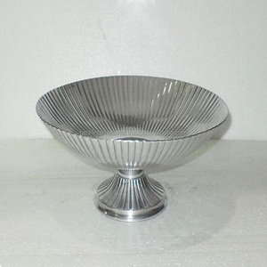 Bol en métal en aluminium de style classique écologique avec des points multicolores Technique personnalisée pour les occasions de fête - Product Image 4