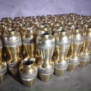 Urna de cremación de latón para adultos, suministros funerarios de alta calidad, India - Product Image 6