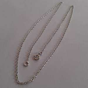 อุปกรณ์ตกแต่งเครื่องประดับและส่วนประกอบของโซ่เงินเรียบ รุ่น SG หมายเลข 33322 - Product Image 1